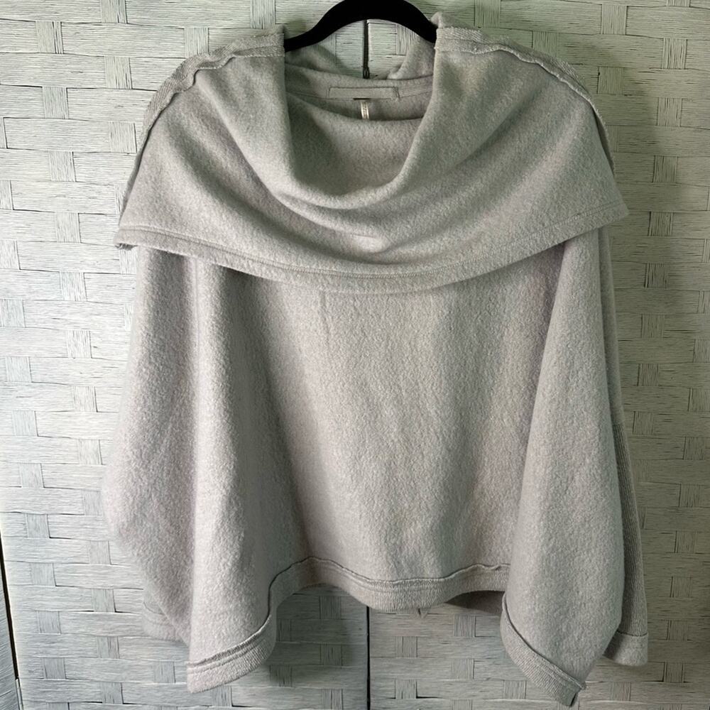 Free People Womens Sweatshirt soft oversized bohemian‎ Fall grunge, cozycore